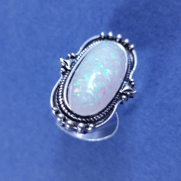 NWOT Vintage-Like Bohemian Silver Ring CUSHION - Picture 6 of 6